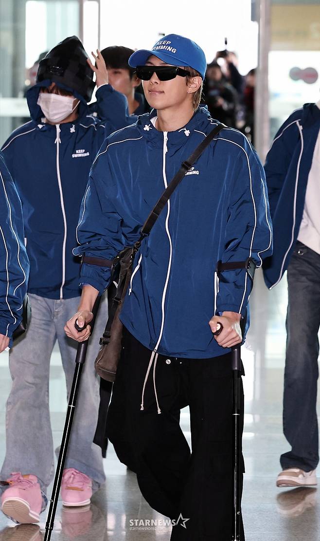 (인천공항=뉴스1) 구윤성 기자 = 그룹 방탄소년단(BTS)이 22일 오전 인천국제공항을 통해 미국 뉴욕으로 출국하고 있다.  2026.3.22/뉴스1  Copyright (C) 뉴스1. All rights reserved. 무단 전재 및 재배포,  AI학습 이용 금지. /사진=(인천공항=뉴스1) 구윤성 기자