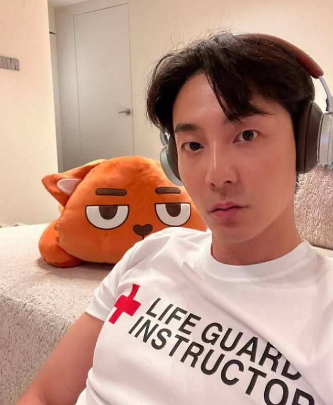 가수 로이킴이 새 앨범을 준비 중인 근황을 직접 알렸다. / 사진=로이킴 SNS