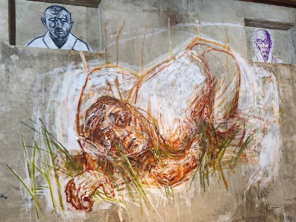 암태도 서용선 미술관 벽화 중 서태석의 죽음을 그린 '하늘을 보다' 서용선 작품.