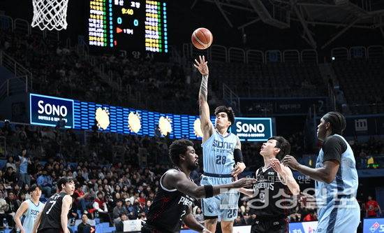 ▲ 현대모비스와 고양 소노의 경기 모습. KBL 제공