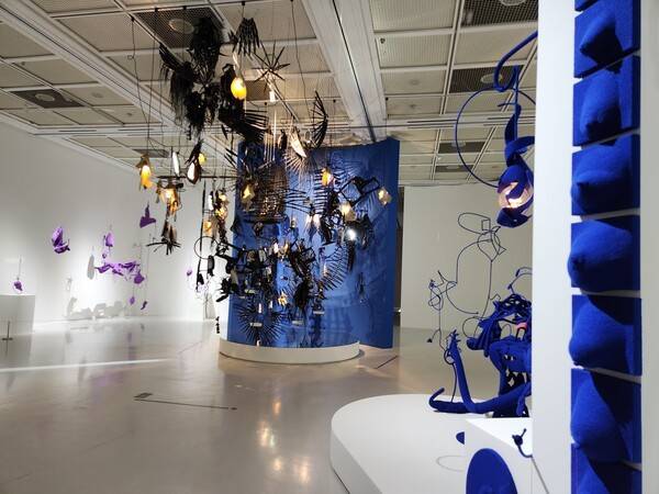 6월 28일까지 열리는 경남도립미술관 기획전 중 1전시실 모습. /류민기 기자