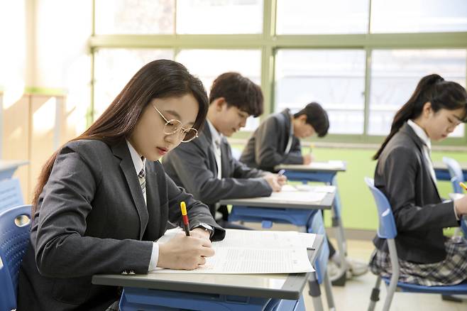 오는 24일 올해 첫 전국연합학력평가가 실시된다. /클립아트코리아 제공