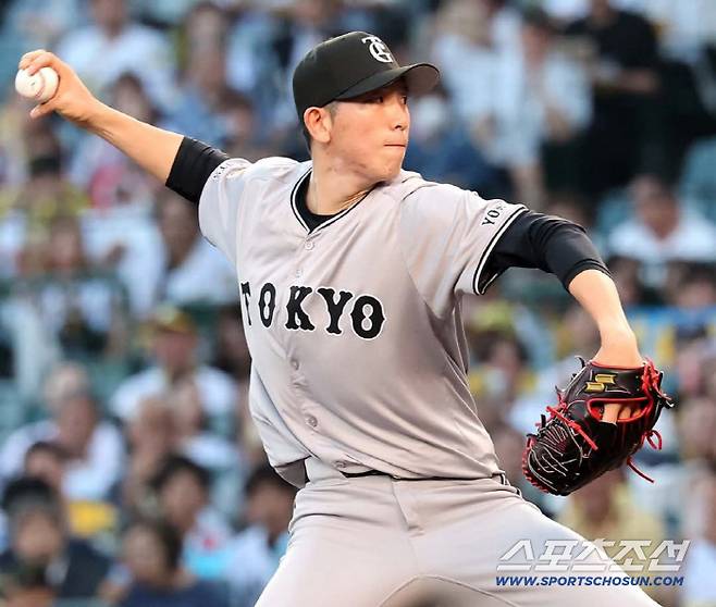 2024~2025년, 연속 개막전 선발을 맡았던 우와 도고가 2군에서 시즌 개막을 맞는다. 도고는 시범경기에 세 차례 등판해 평균자책점 9.00을 기록했다. 사진캡처=요미우리 자이언츠 SNS