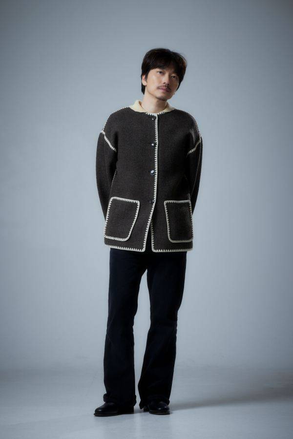 ⓒ㈜런업컴퍼니, ㈜바이포엠스튜디오