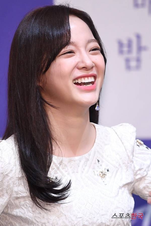 KBS 2TV 새 월화드라마 '너의 노래를 들려줘' 제작발표회에 참석한 김세정. 사진=이혜영 기자 lhy@hankooki.com