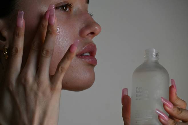 [뷰티 브랜더 윤영희의 The View:ty] 나이대별 실패 없는 안티에이징 전략 (출처: Unsplash)