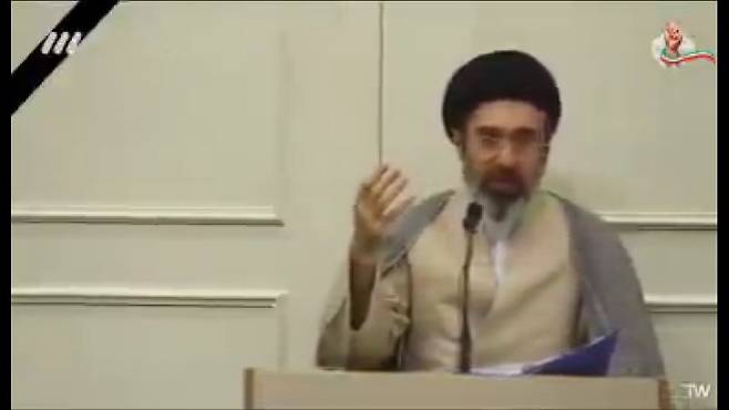 지난 20일(현지시간) 이란 국영방송이 최초로 공개한 아야톨라 모즈타바 하메네이 최고지도자가 등장하는 영상. 다만 촬영 시점은 알 수 없다. 뉴시스IRIB 엑스(X) 캡처)