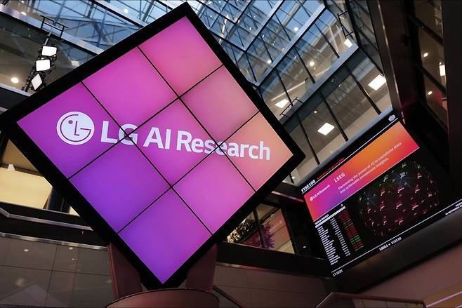 LG AI연구원과 LSEG는 지난해 9월 영국 런던증권거래소에서 엑사원 비즈니스 인텔리전스 상용화 서비스를 알리는 행사를 진행했다. LG