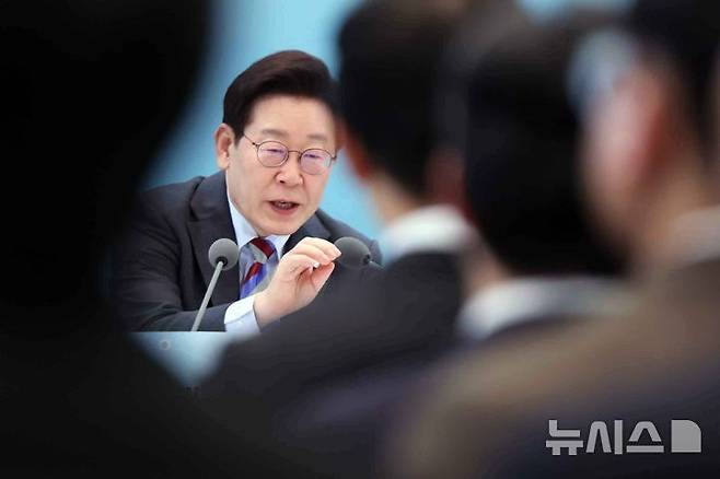 [서울=뉴시스] 최동준 기자 = 이재명 대통령이 20일 청와대에서 열린 '중소기업인과의 대화'에서 발언하고 있다. (청와대통신사진기자단) 2026.03.20. photocdj@newsis.com