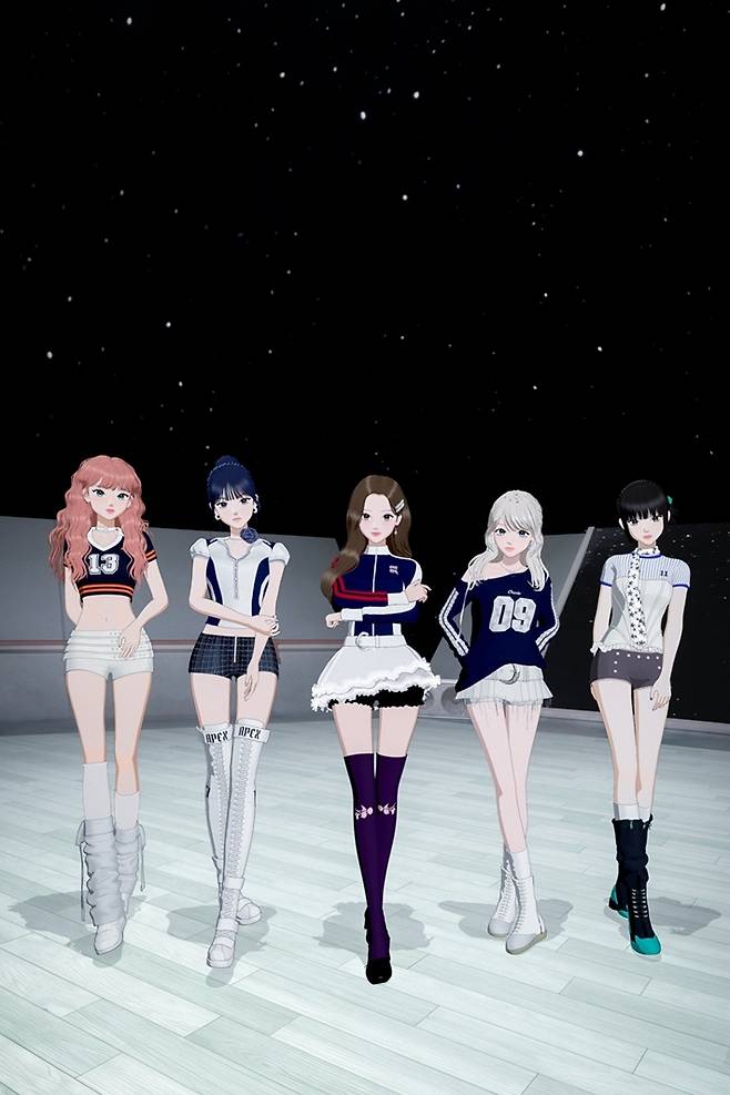 오위스는 2620년대 중반 태생으로 구성된 5인조 버추얼 걸그룹으로 아르켈이라는 도시에서 살고 있다. 올마이애닉도츠 제공