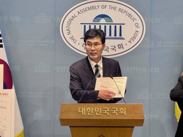 ▲이원택 국회의원은 23일 "김관영 전북지사의 내란 방조를 입증할 수 있는 결정적인 추가 증거를 찾아냈다"며 중앙당 지도부의 재검증을 촉구했다. ⓒ이원택 의원실