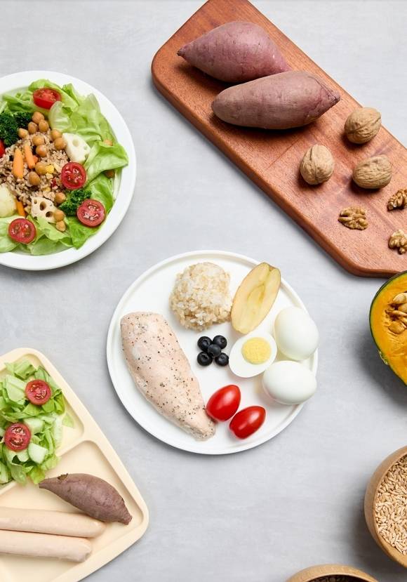 단백질과 식이섬유를 포함한 식단. 균형 잡힌 영양 섭취가 중년 체중 관리에 도움이 된다. 사진=게티이미지뱅크