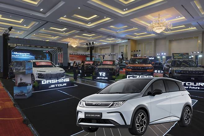 중국 자동차 기업 BYD의 소형 해치백 전기차 돌핀 ⓒ네이버 자동차 (BYD)