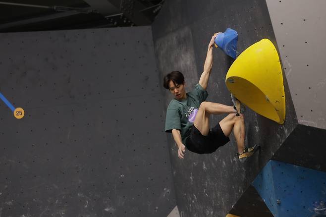 볼더링 종목에 나선 노현승 [대한산악연맹 제공. 재판매 및 DB 금지]