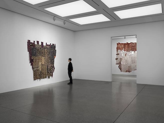 엘 아나추이 개인전 '루보' 전시전경 [화이트 큐브 제공. 재판매 및 DB 금지]