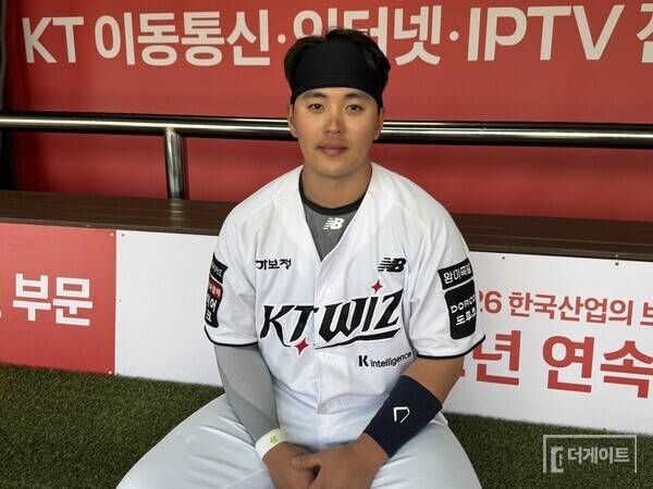 KT의 포수 한승택(사진=더게이트 배지헌 기자)