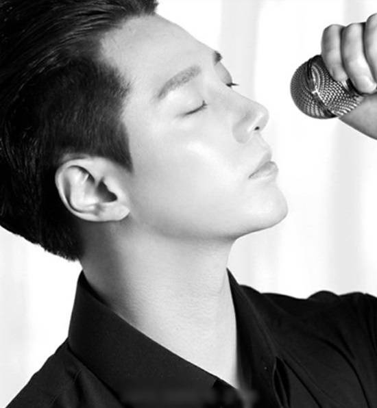 무명 시절의 치열한 현장 경험, 오디션을 통해 다져진 실력, 그리고 우여곡절 끝에 완성된 신곡까지, 강설민의 새 싱글 '나의 누나야'는 현재 전국 노래교실을 중심으로 입소문이 빠르게 확산되며 폭발적인 반응을 얻고 있다. /뮤직월드