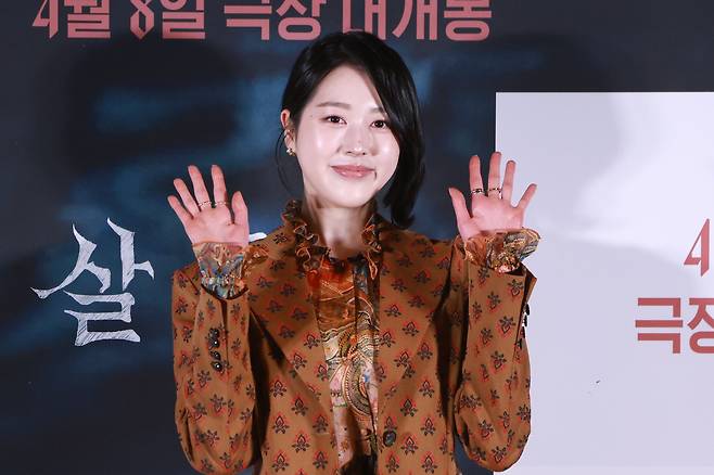 배우 장다아가 24일 오후 서울 용산구 CGV용산아이파크몰에서 열린 영화 '살목지' 언론시사회 및 기자간담회에서 포즈를 취하고 있다. /연합뉴스
