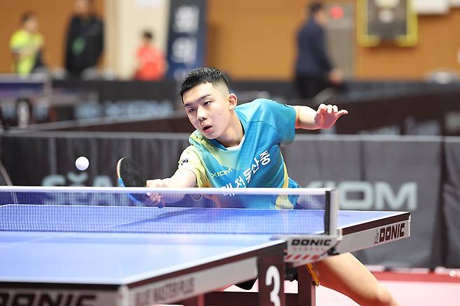 중학교 3학년 이승수는 제72회 전국남녀 종별선수권대회 고등부 남자 단식 우승을 차지했다. 대한탁구협회 제공