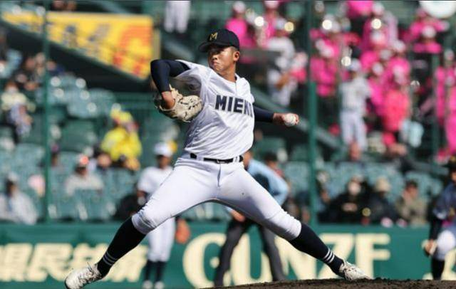 미에 고교 선발 사노(3년). 아사히 신문