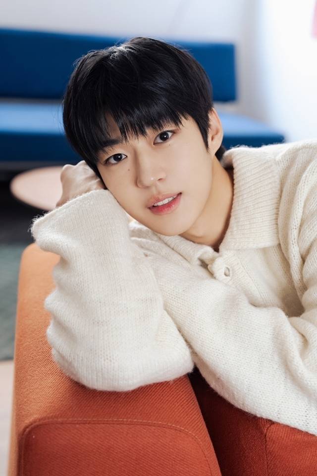 배우 백성철이 ENA 새 월화드라마 ‘그대에게 드림’ 출연을 확정 짓고 라이징 행보를 이어간다.