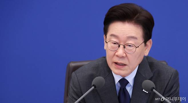 (서울=뉴스1) 허경 기자 = 이재명 대통령이 24일 청와대에서 열린 국무회의에서 발언하고 있다. (청와대통신사진기자단) 2026.3.24/뉴스1  Copyright (C) 뉴스1. All rights reserved. 무단 전재 및 재배포,  AI학습 이용 금지. /사진=(서울=뉴스1) 허경 기자