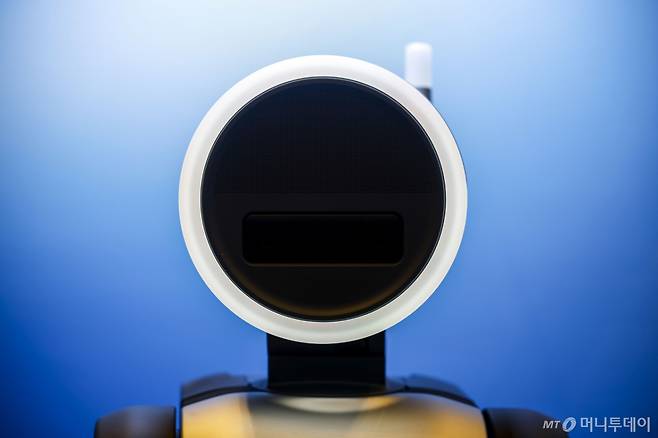 [서울=뉴시스] 정병혁 기자 = 4일 서울 강남구 코엑스에서 열린 2026 스마트공장·자동화산업전에서 현대자동차그룹 계열사 보스턴다이내믹스의 휴머노이드 로봇 '아틀라스'가 전시되어 있다. 2026.03.04. jhope@newsis.com /사진=정병혁