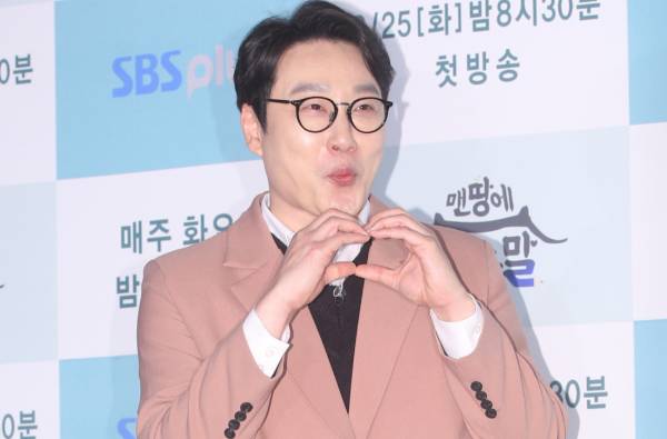 개그맨 윤형빈이 선배 이휘재를 향한 공개 지지에 나섰다. 사진은 방송인 이휘재 모습. /사진=머니투데이사진=머니투데이