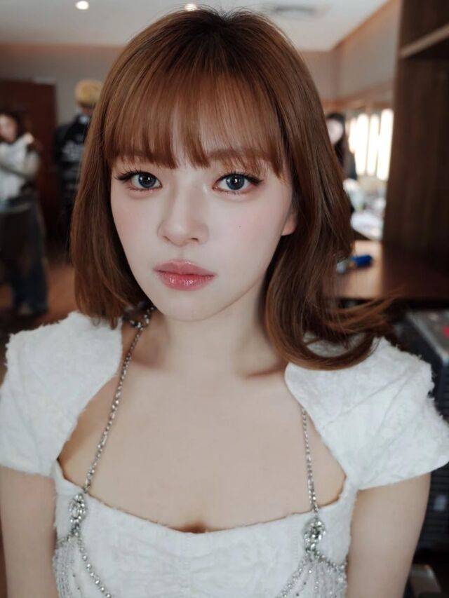 정연이 한층 물오른 비주얼로 근황을 전했다. / 정연 SNS