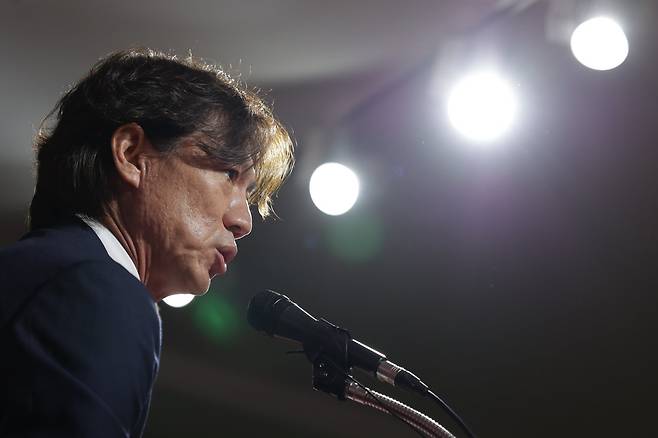 홍명보 축구대표팀 감독은 최근 스포츠동아와 단독 인터뷰에서 2026북중미월드컵이 태극전사들이 충분히 즐기며 경쟁력을 증명하는 무대가 되길 바랐다. 사진제공｜대한축구협회