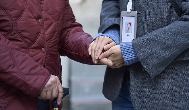 사회복지사 10명 중 5명이 시설에서 대표의 '갑질'을 경험했다고 말했다.[사진 | 게티이미지뱅크]