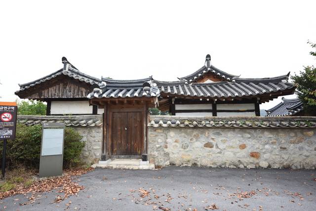 봉화 도촌에 자리한 도계서원 전경. 단종에 대한 절의를 지킨 이수형을 기리기 위해 세워진 서원으로 봉화 지역 충절 문화의 중심 공간으로 평가된다. 봉화군 제공