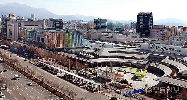 25일 한국관광데이터랩에 따르면 지난해 3월부터 올해 2월까지 광주에 방문한 외지인의 내비게이션 검색 목적지 순위 1는 ‘유스퀘어 광주종합버스터미널’이 차지했다. 사진은 광주종합버스터미널 유스퀘어 전경.