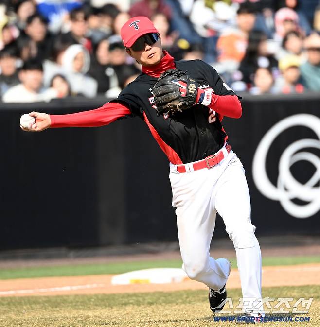 20일 대전한화생명볼파크에서 열린 KIA와 한화의 시범경기, 수비를 펼치는 KIA 박민. 대전=허상욱 기자wook@sportschosun.com/2026.03.20/