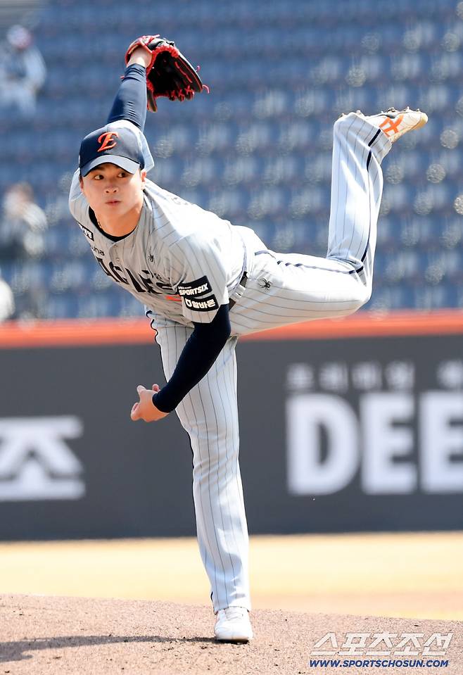 17일 대전 한화생명볼파크 열린 한화 이글스와 두산 베어스의 경기. 한화 왕옌청이 역투하고 있다. 대전=박재만 기자 pjm@sportschosun.com/2026.03.17/