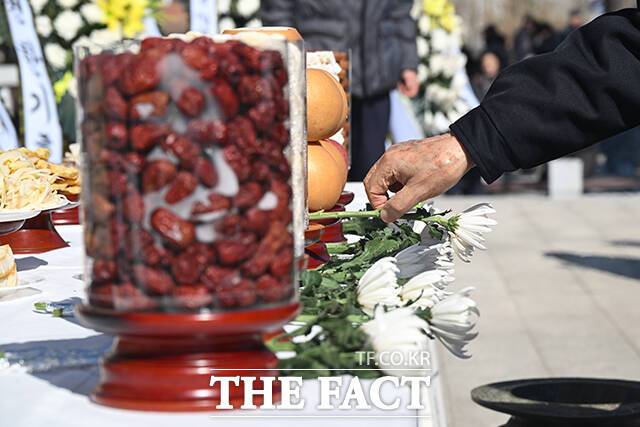 마포구는 최소한의 장례 절차와 추모 시간을 보장하면서 고인의 존엄을 지키는 '효도장례'를 시행한다. 사진은 기사 내용과 관련 없음. /더팩트 DB