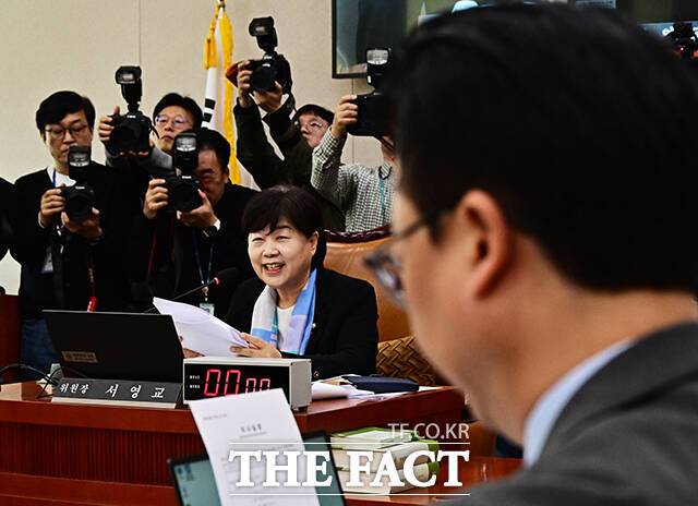 발언하는 서영교 특위 위원장.