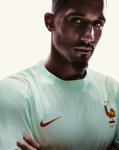 2026 북중미 월드컵에 나서는 프랑스 축구대표팀이 착용하는 원정 유니폼. 사진=나이키