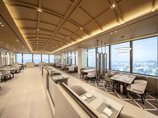 워킹온더클라우드 ‘가든’ 레스토랑. [한화호텔앤드리조트]