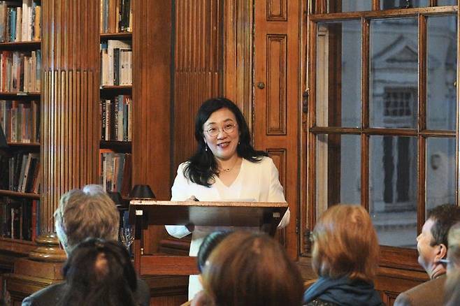 선승혜 주영한국문화원장이 강연하고 있는 모습. (사진=주영한국문화원 제공) *재판매 및 DB 금지