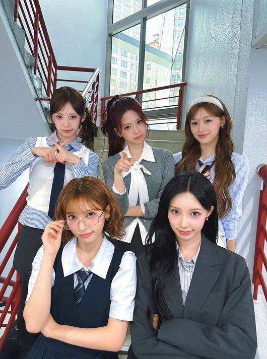 더뮤즈엔터테인먼트 제공