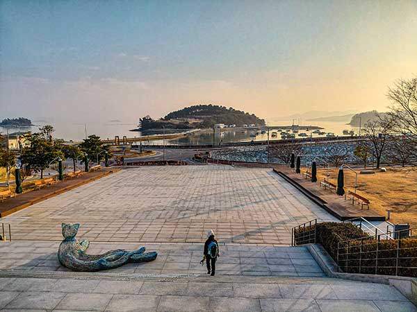 예술의 비단길은 예울마루에서 장도까지 이어진다.