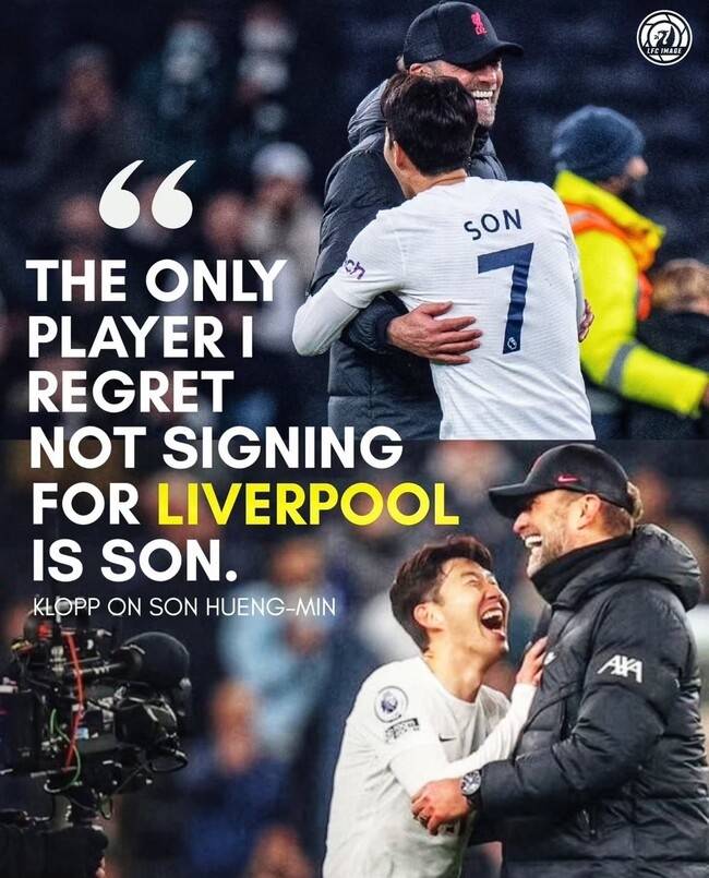 손흥민(흰색 상의)과 위르겐 클롭. 리버풀 포토