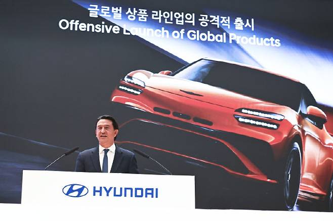 호세 무뇨스 현대자동차 대표이사사장이 26일 현대자동차 양재동 본사사옥에서 진행된 제58기 정기 주주총회에서 발표하고 있다. (사진=현대차)