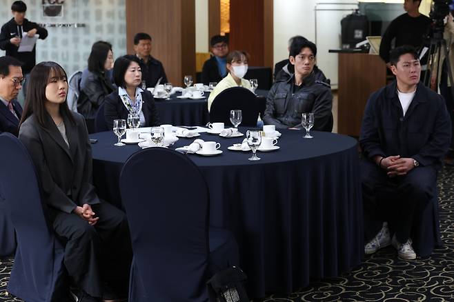 정선 알파인스키 경기장 활용 방안 기자간담회 모습. 사진 | 연합뉴스