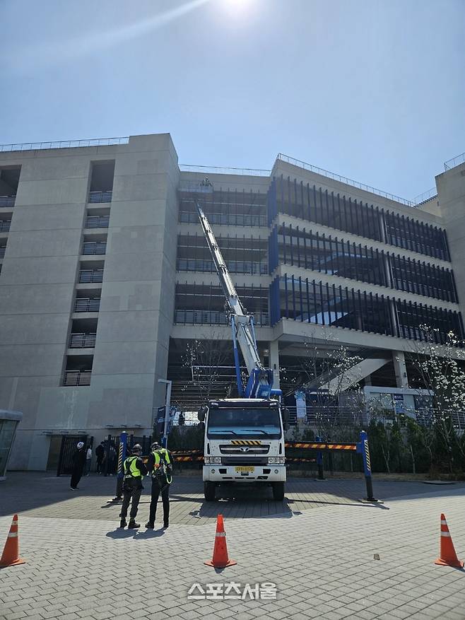 1일 오전 창원NC파크에서 안전점검을 진행하고 있다. 창원 | 김동영 기자 raining99@sportsseoul.com