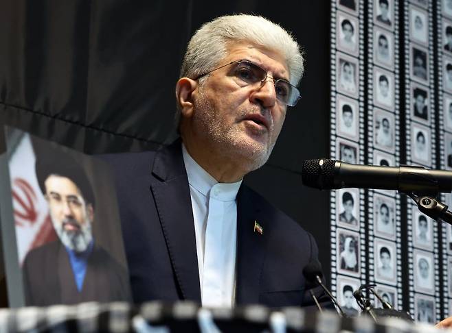 사이드 쿠제치 주한 이란대사가 26일 서울 용산구 주한 이란대사관에서 긴급 기자회견을 하고 있다. 뉴시스