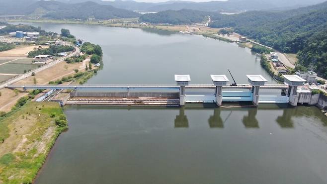 낙동강에서 보 철거의 경제성이 가장 큰 낙단보. 기후에너지환경부 제공