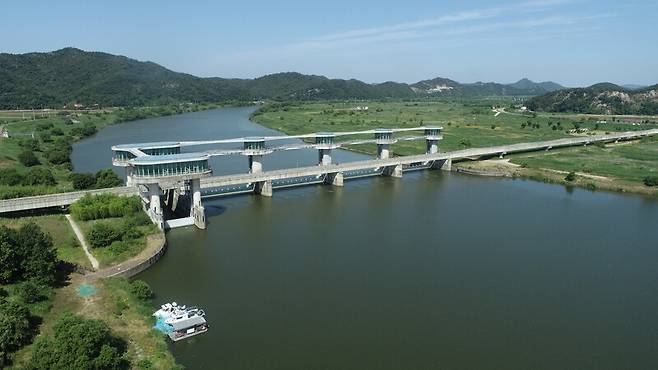 2021년 해체하기로 결정된 영산강 죽산보. 기후에너지환경부 제공