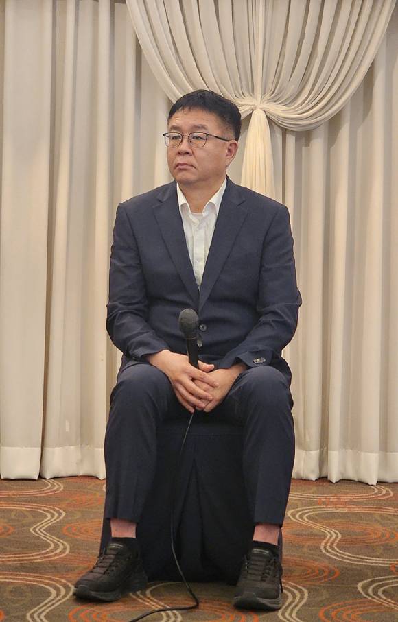 26일 열린 주주총회에서 남이현 파두 대표가 주주들의 질문에 답변하고 있다.